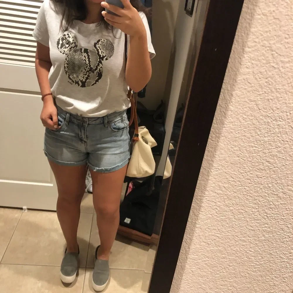 Mickey Mouse snakeskin t shirt - Picture 3 of 9